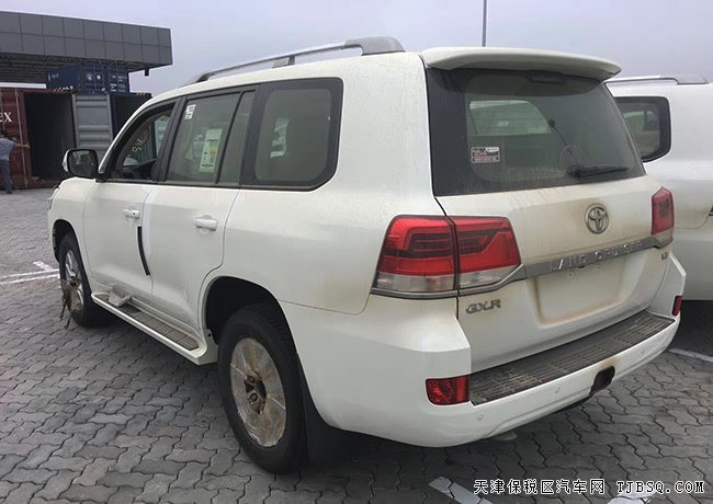 18款丰田酷路泽4500中东版 18轮/天窗/吸顶DVD现车94万