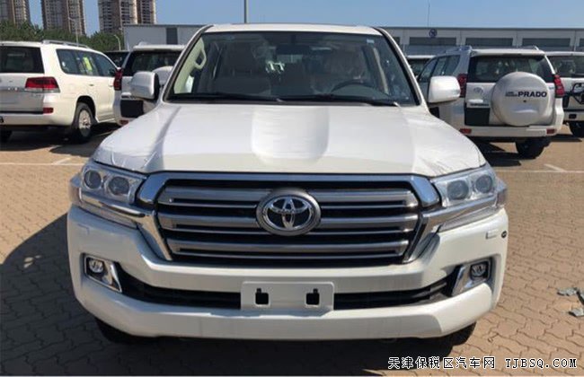 2018款丰田酷路泽4600中东版 7座/8气囊/后挂现车82.3万