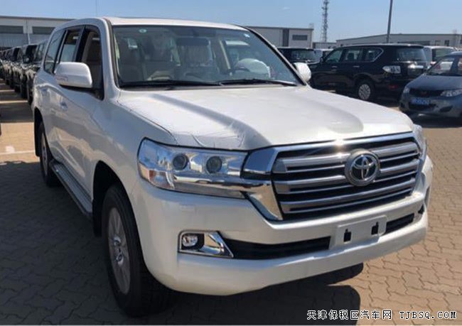 2018款丰田酷路泽4600中东版 7座/8气囊/后挂现车82.3万