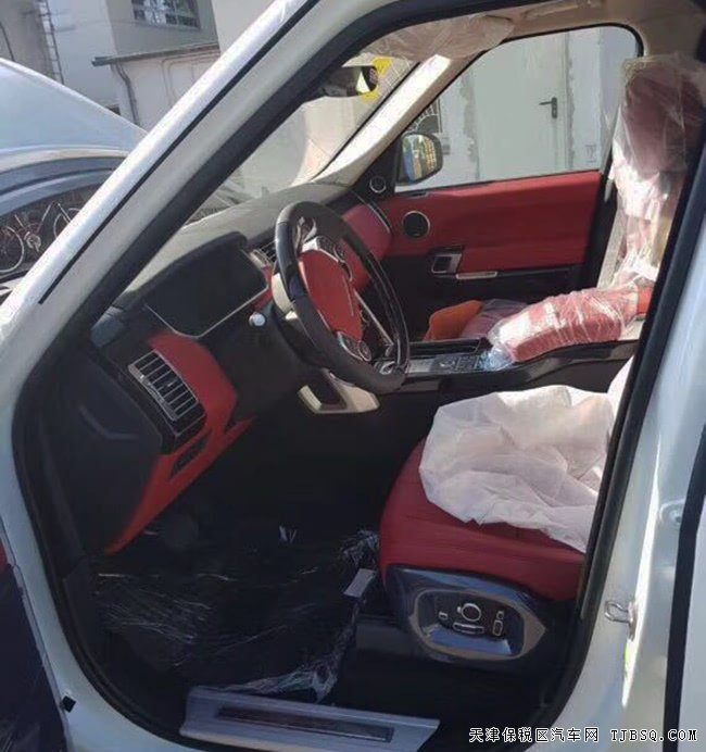 17款路虎揽胜5.0T创世加长版 四座/22轮/全景现车199万