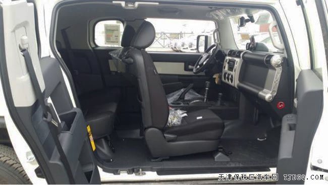 2018款丰田FJ酷路泽4.0L中东版 双差速锁/17轮现车47万