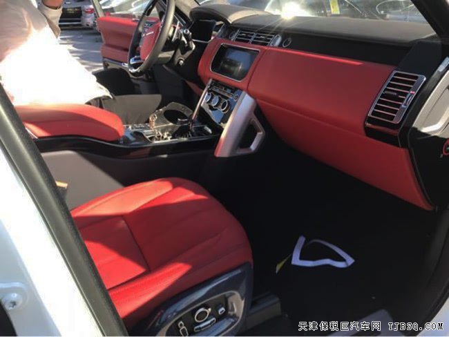 17款路虎揽胜5.0T创世加长版 4座/22轮/黑耀包现车196万