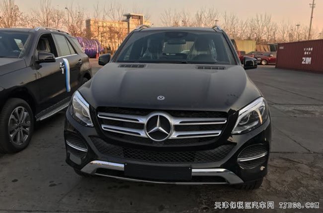 2018款奔驰GLE400中东版 全景天窗/19轮/电尾现车77.5万