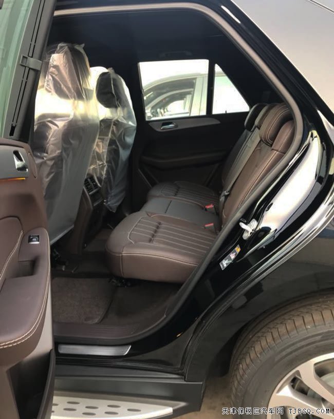 2018款奔驰GLE400中东版 全景天窗/19轮/电尾现车77.5万