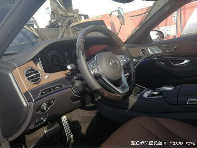 2018款奔驰S560四驱长轴版 AMG包/全景/豪华包现车159万
