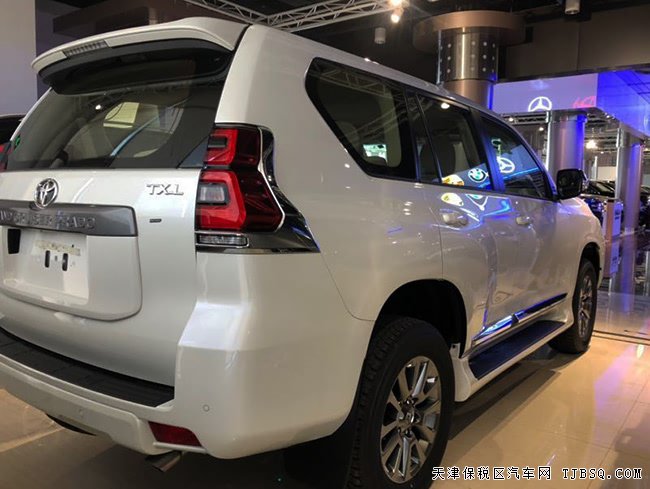 18款丰田霸道2700中东版 7座/18轮/天窗/航踏现车46.3万