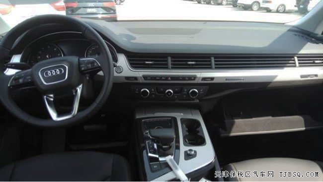 18款奥迪Q7加规版 20轮/七座/手写板/全景天窗现车63万