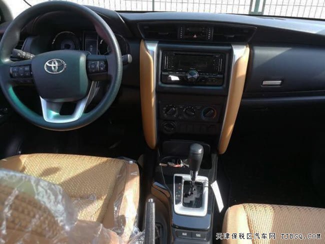 18款丰田穿越者2700中东版 7座/3气囊/17铁轮现车28.9万