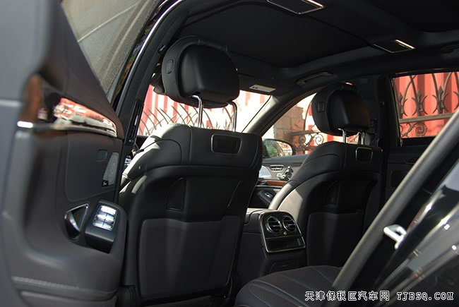2018款奔驰S450四驱长轴美规版 P01包/驾辅包现车116万