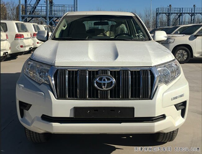 2018款丰田普拉多4000中东版 18轮/9气囊/天窗现车59万