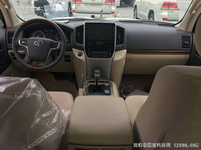 18款丰田酷路泽4000中东版 18轮/天窗/吸顶DVD现车70万