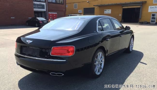 17款宾利飞驰V8S欧规版 4座/20轮/舒适包现车234万优享