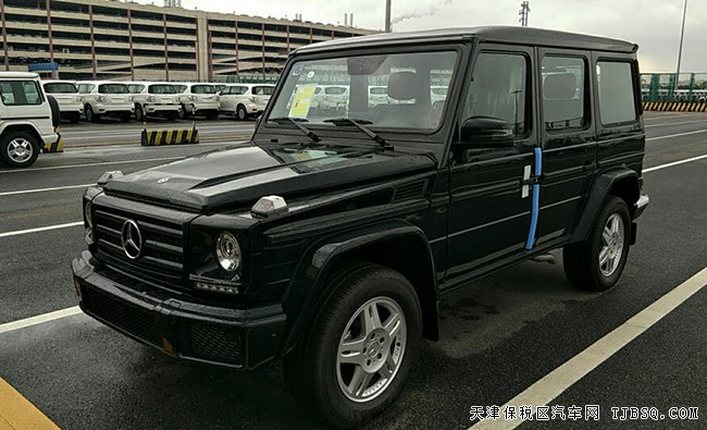 2018款奔驰G350d柴油版 三差速锁/18轮/天窗现车124万购