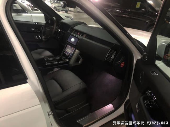 18款路虎揽胜3.0T皇家一号加长版 视觉包/驾辅现车221万