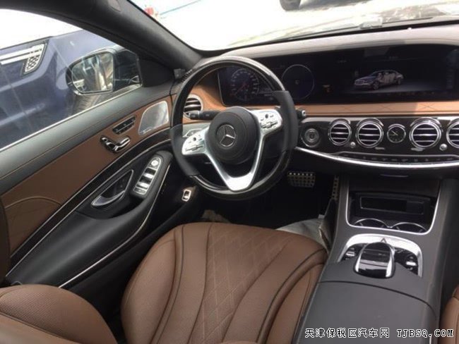 2018款奔驰S560加规版 智能包/高级包/座椅包现车156万