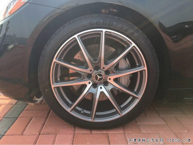 2018款奔驰S560加规版 智能包/高级包/座椅包现车156万