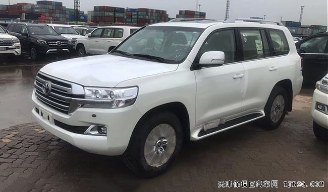 18款丰田酷路泽5700中东版 12气囊/大屏/天窗现车92.8万