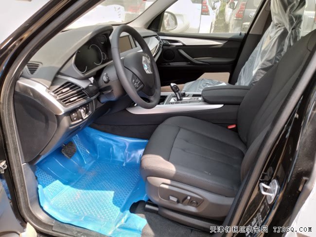 平行进口18款宝马X5中东版 全景/18轮/液晶仪表现车62万