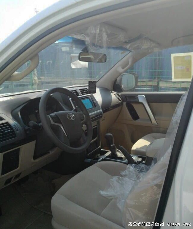 2018款丰田普拉多3000中东版 七座/17轮/2气囊现车53万