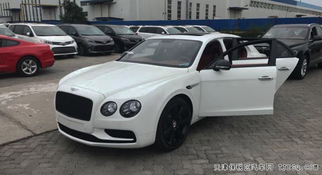 18款宾利飞驰V8S欧规版 天窗/舒适包/21熏黑轮现车266万