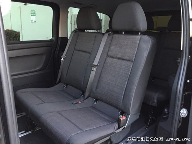 2018款奔驰麦特斯2.0T美规版 双电动门/17轮现车39.9万
