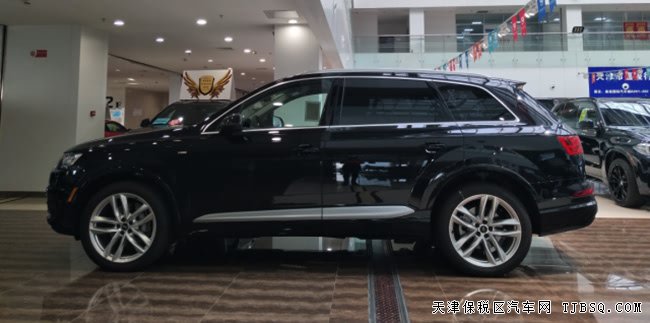 平行进口车18款奥迪Q7加规版 3.0T现车尽享折扣