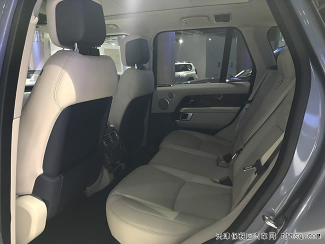2019款路虎揽胜3.0T行政美规版 驾驶包/21轮现车136.5万