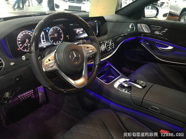2018款奔驰S560加规版 豪华包/20轮/全景天窗现车166万