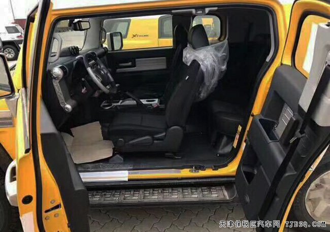 2017款丰田FJ酷路泽4.0L中东版 8气囊/17铝轮现车49.8万