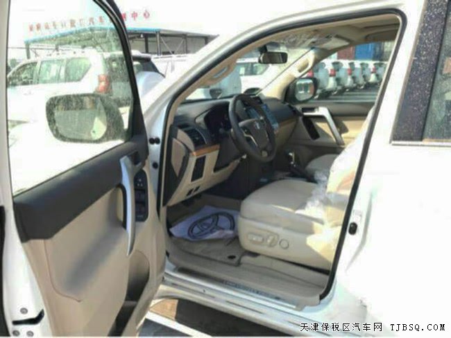 18款丰田普拉多4000中东版 9气囊/天窗/18轮现车65.6万