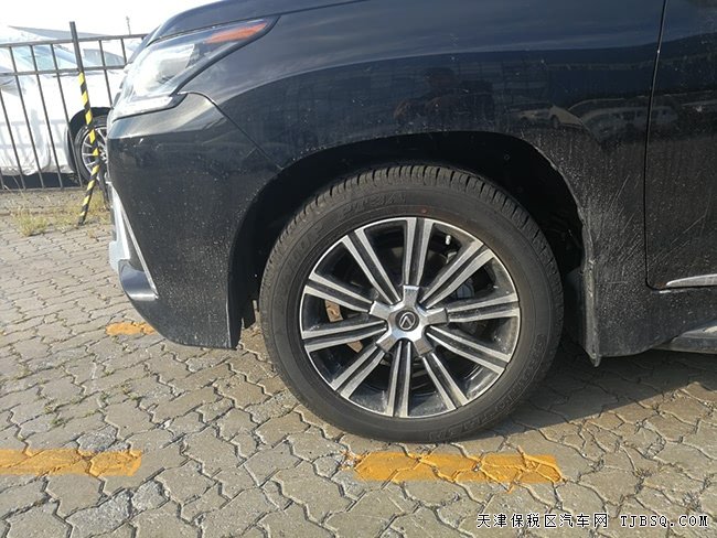 2018款雷克萨斯LX570中东版 21轮/雷测/金属漆现车161万