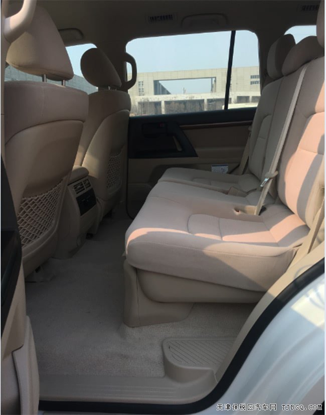 进口丰田兰德酷路泽4000中东版 18款现车优享经典