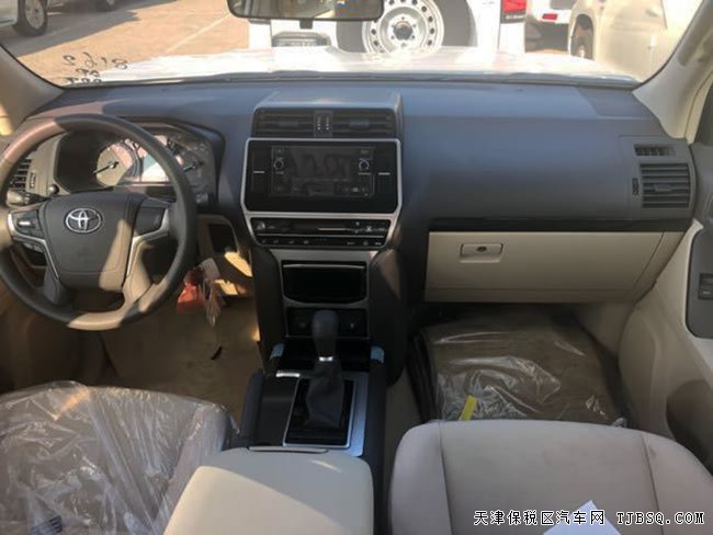 2018款丰田霸道2700中东版 经典越野现车优惠专享