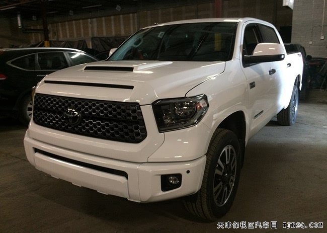 平行进口车18款丰田坦途5.7L美式皮卡 现车优惠购