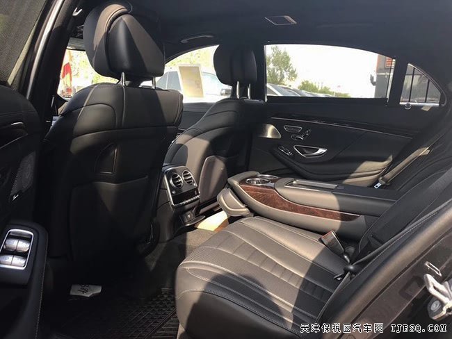 2018款奔驰S560加规版 智能包/运动包/豪华包现车153万