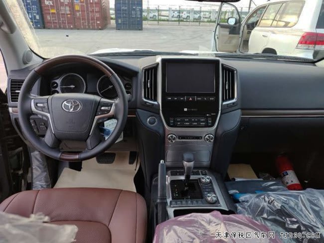 2018款丰田酷路泽5700中东版 JBL/雷测/12气囊现车133万