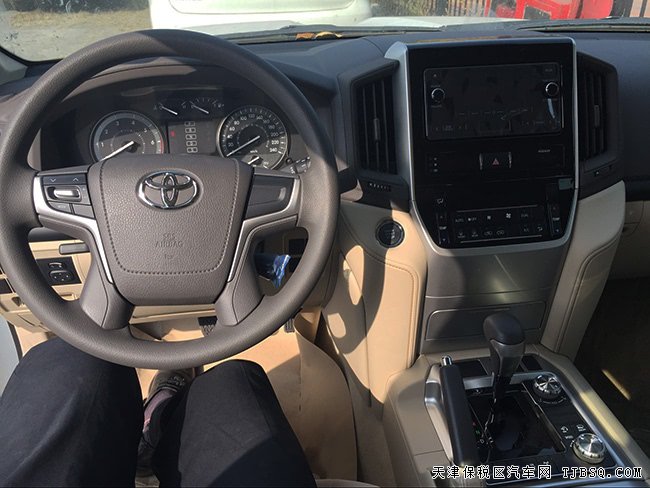 2018款丰田酷路泽4000中东版 17轮/冰箱/五座现车62万