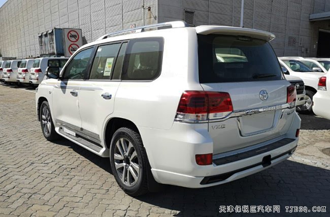 18款丰田酷路泽5700中东版 12气囊/20轮/天窗现车121万