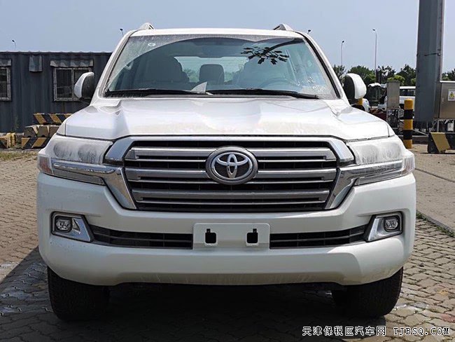 2018款丰田酷路泽4600中东版 8气囊/18轮/天窗现车86万