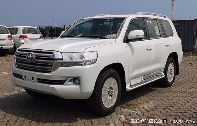 2018款丰田酷路泽4600中东版 8气囊/18轮/天窗现车86万