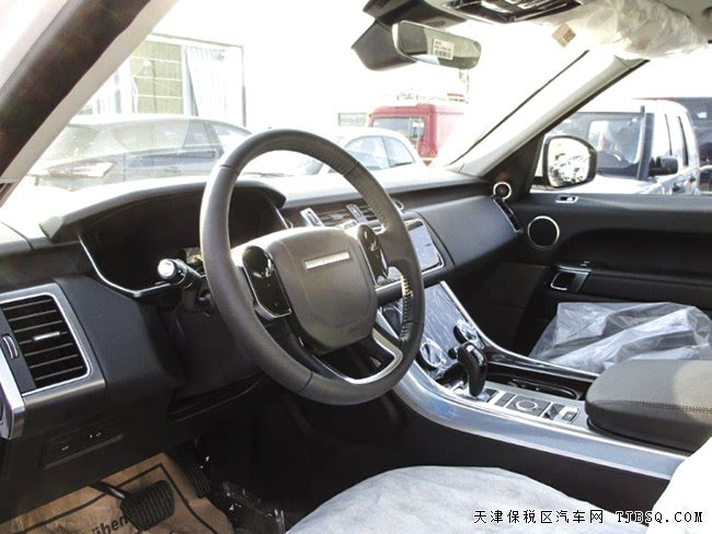 2018款路虎揽胜运动柴油版 全景天窗/脚感尾门现车85万