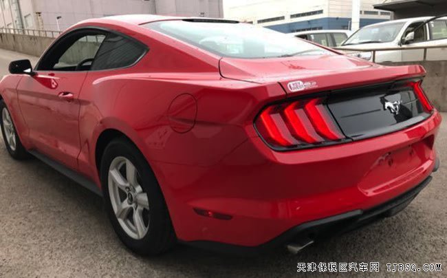 2018款福特野马2.3T加规版 独立后悬挂/17轮现车28.8万