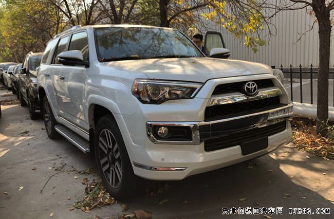 2018款丰田超霸LTD加规版 天窗/20轮/10气囊现车61.5万