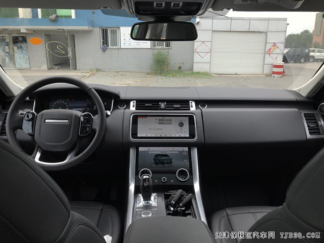 2018款路虎揽胜运动柴油版 滑动全景/真皮/19轮现车83万