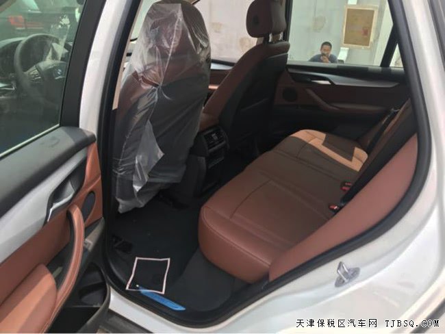 2018款宝马X5中东版 全景天窗/18轮/液晶仪表现车63万