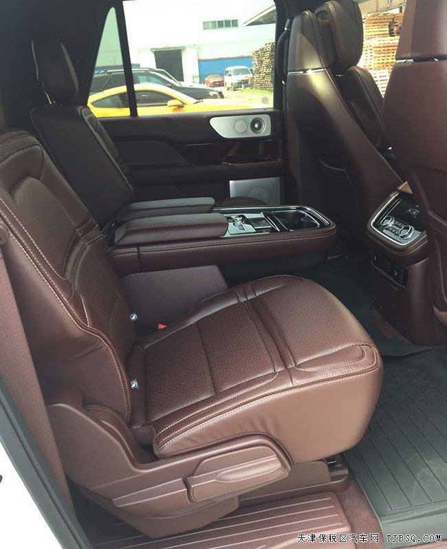 18款林肯领航员3.5T美规版 800A/22轮/科技包现车168万