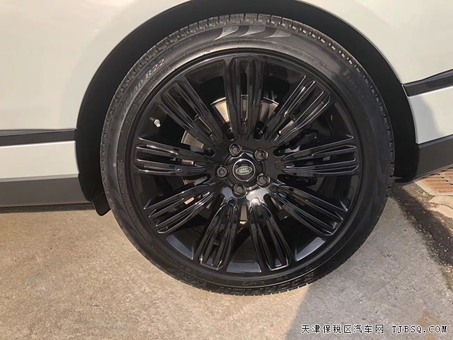 19款路虎揽胜3.0T行政版 22轮/驾辅包/视觉包现车144万