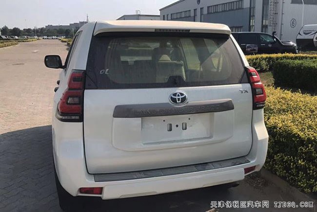 2019款丰田普拉多2700中东版 七座/天窗/冰箱现车44.9万