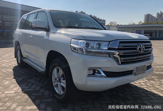 18款丰田酷路泽4600中东版 8气囊/后挂/天窗现车81.5万