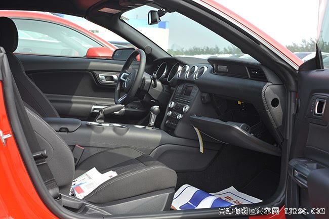 18款福特野马2.3T加规版 平行进口敞篷版跑车现车45.5万